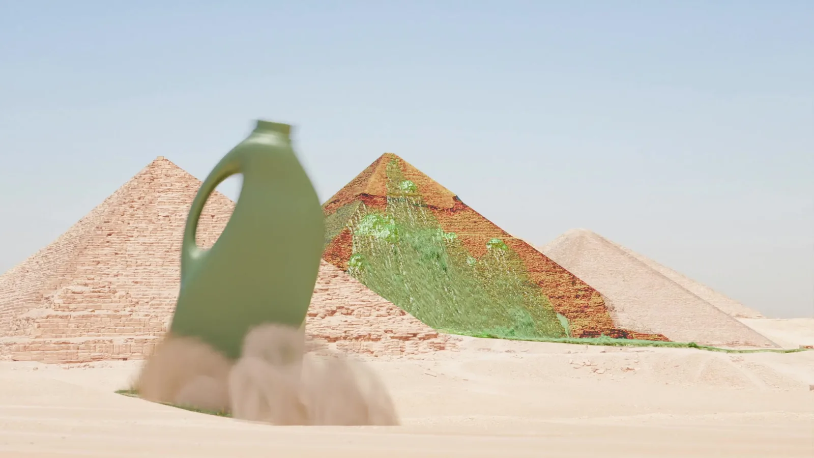 Standbild aus dem lightRAY CGI-Ad-Showcase Blumendünger